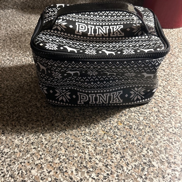 Makeup bag - Picture 1 of 1